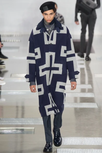 Look 35